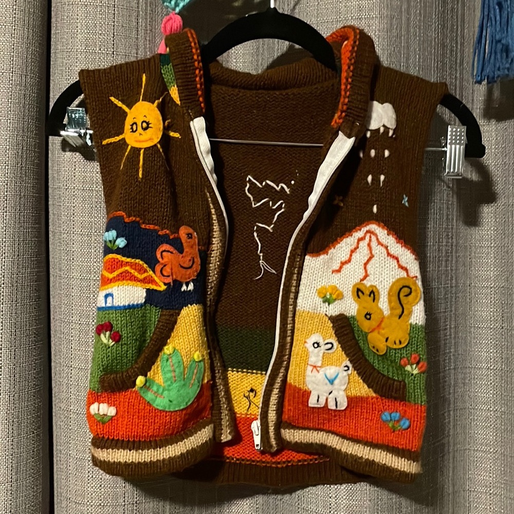 thrifted handmade zip up sweater vest with hood.